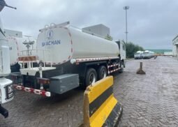 
										6X4 20cbm Sprinkler Tank Truck full									