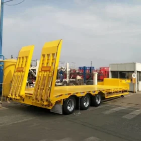 3 Axles Low Loader Trailer Lowbed  Semi Trailer