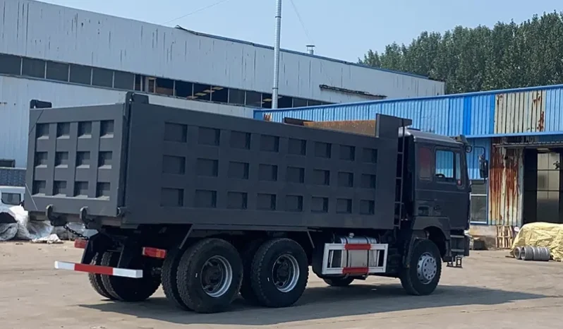 
								Dump Truck full									