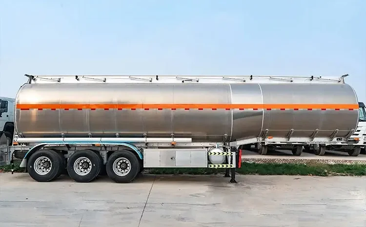 
								3 Axle 60 Ton Fence Cargo Semi Trailer full									