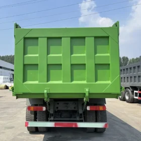 10 Wheeler Dump Truck