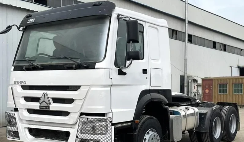 
								HOWO 6×4 tractor truck full									